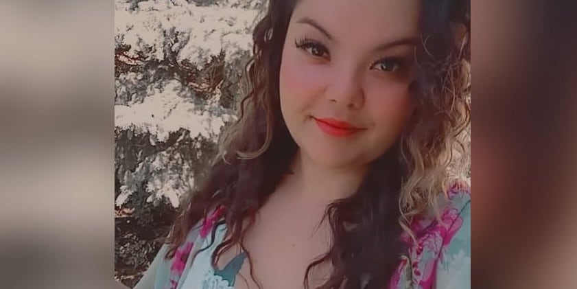 A selfie of a young woman.