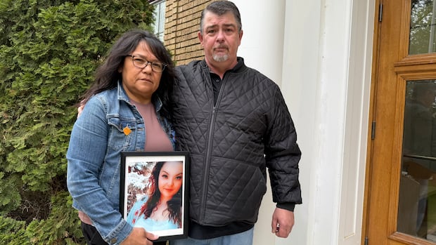Murder trial hears audio from night of Danielle Dobersheck's death, recorded by hockey mom in next room