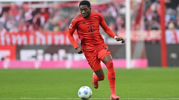 Who are the stars coming to Vancouver for the FIFA World Cup?
