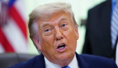 Trump threatens not to renew trade deal with Canada, Mexico