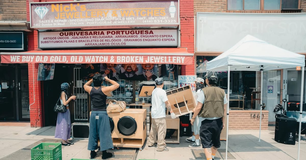 Toronto news: Video shows speaker stolen at Do West Fest