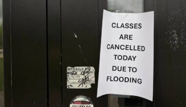 School divisions cancel classes, field trips thanks to water damage, power outages – Winnipeg Free Press