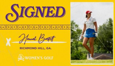 Hallie Wilson Signing