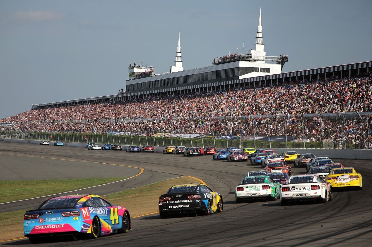 How to watch NASCAR at Pocono: Weekend schedule, start time, TV
