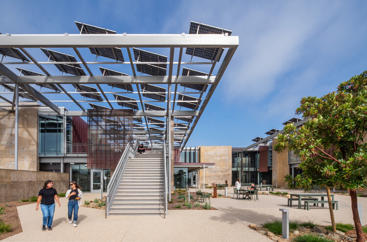 Malibu High School / KoningEizenberg Architecture - Exterior Photography