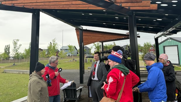 CBC's Calgary Eyeopener visits the community of Evanston for walking show