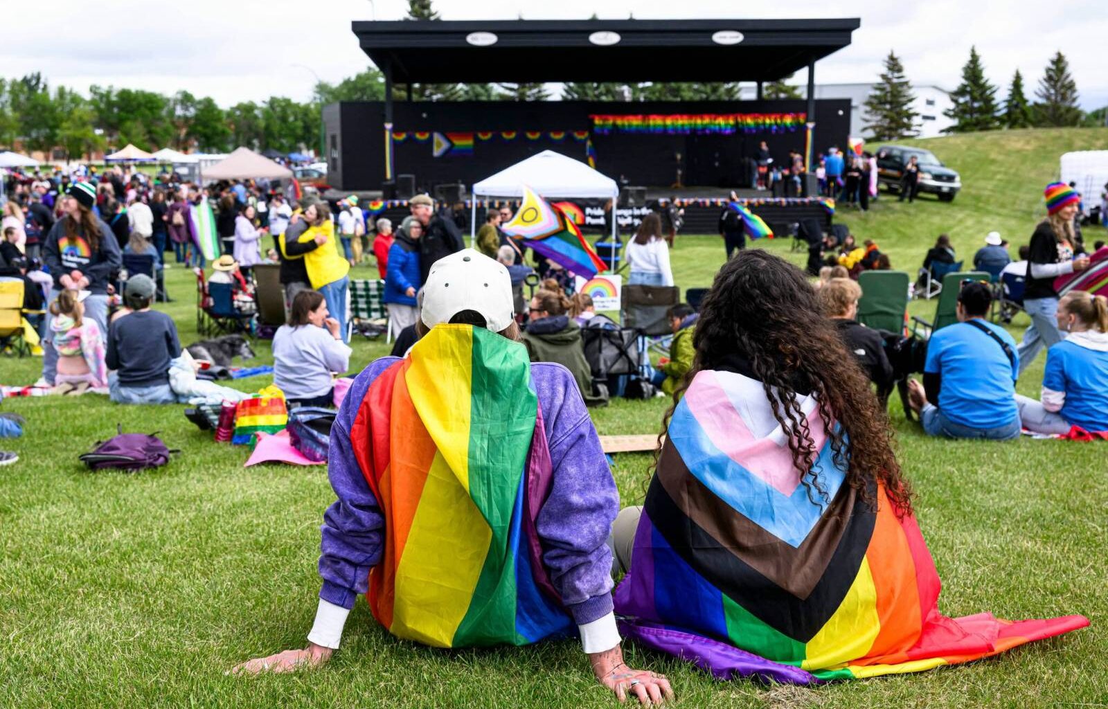 Hundreds turn out to support Winkler’s first Pride celebration – Winnipeg Free Press