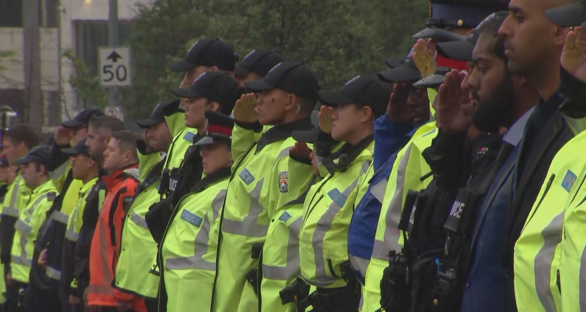 Body of Toronto Police officer moved Sunday afternoon