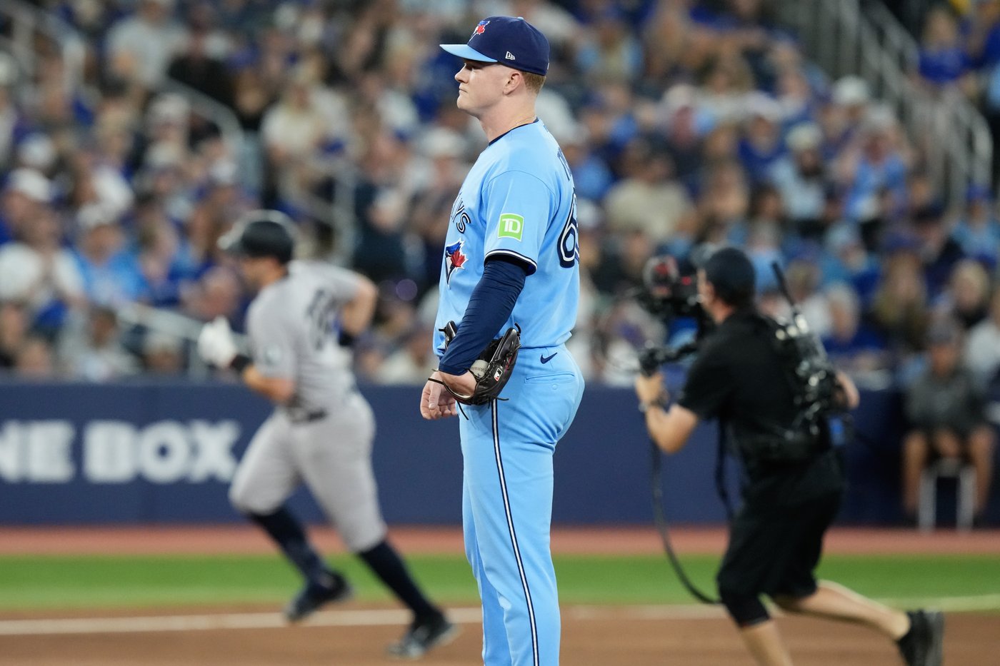 Blue Jays bullpen caves again in ninth inning as Toronto falls to New York Yankees