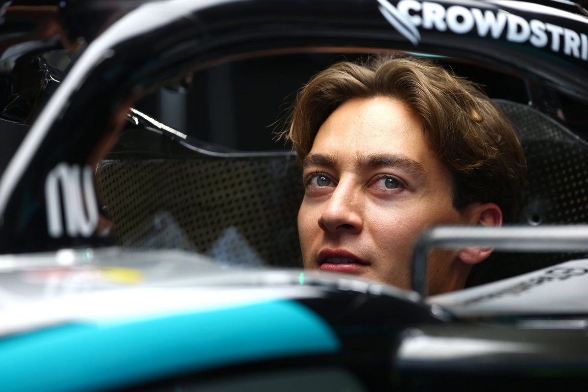 How a Mercedes pit stop error "compromised" George Russell’s Barcelona GP