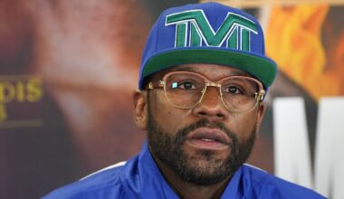 Floyd Mayweather faces felony charges in Las Vegas