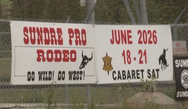 Sundre cancels parade, citing 'overwhelming' harassment after pro-Alberta float disallowed