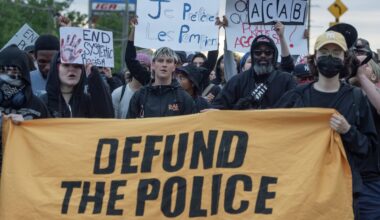5 things to know about police fines for insults in Quebec | Fraser Valley Today