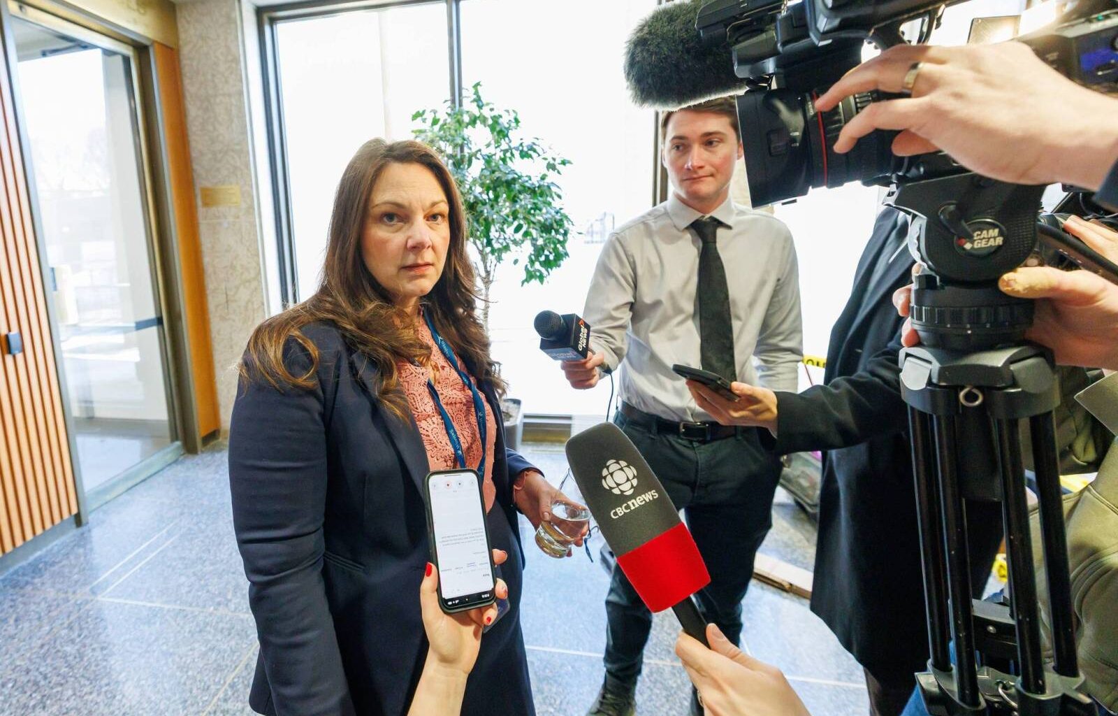 Mayor agrees to call special council meeting on drug crisis – Winnipeg Free Press