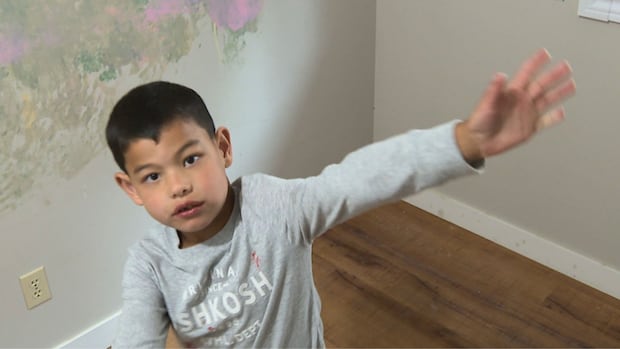 An estimated 20,000 Alberta kids face waiting years to get therapy for disabilities
