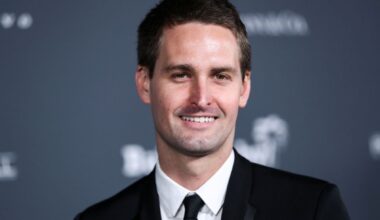 Snap’s Stock Takes a Dive After Unveiling $2,195 AR Glasses