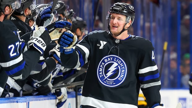 Maple Leafs acquire Darren Raddysh from Lightning in sign-and-trade deal