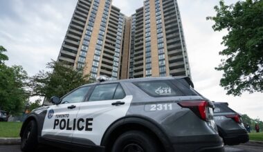 19-year-old accused of killing Toronto police officer appears in court from hospital bed