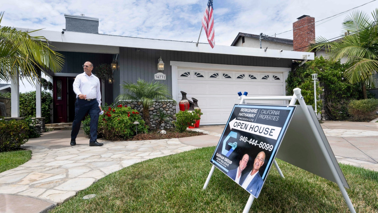 Report finds US housing demand depressed as costs hit record highs