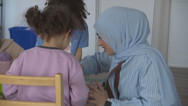 Muslim women denounce Islamophobic graffiti done near Edmonton daycare
