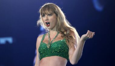 Taylor Swift Becomes The First Artist To Manage A Chart Feat
