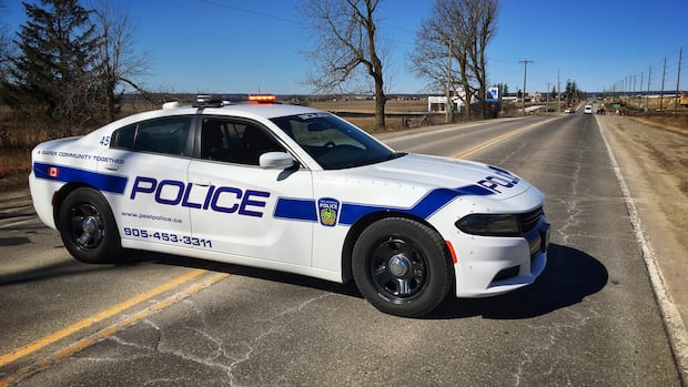 Suspect in custody after officer was shot at in Mississauga: Peel police