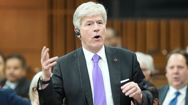 Energy minister plans 'nuclear renaissance' with up to 10 reactors built by 2040