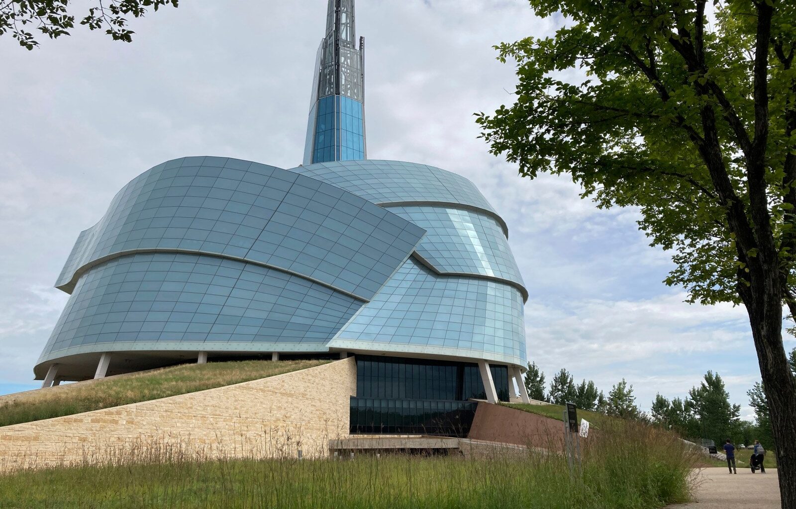 Human rights museum board trustee resigns over exhibit on displaced Palestinians – Winnipeg Free Press