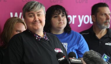 Winnipeg retirement home accused of 'union-busting' after 70 aides notified of job loss