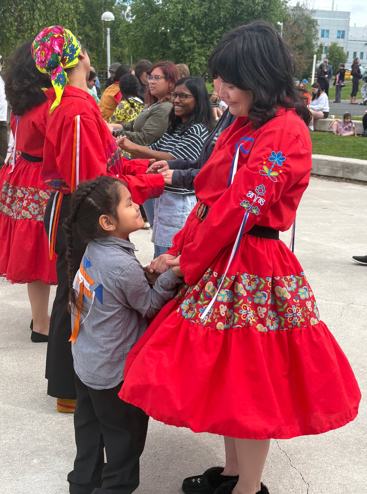 The Edmonton Métis Traditional Dancers taught Yellowknifers young and old the Seven Step, a friendship dance, in Somba K'e Park.