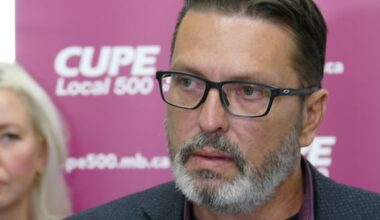 Winnipeg and its largest union agree to arbitration if contract talks fail