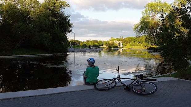 '3 C’s’ of bike etiquette key as Winnipeggers share bike paths