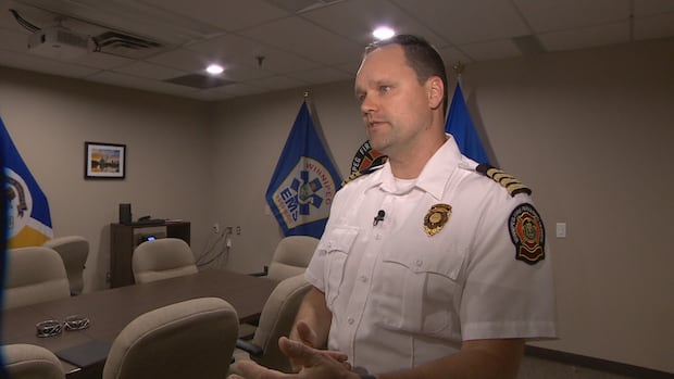 Ryan Sneath named new chief of Winnipeg's fire paramedic service