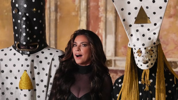 Angine de Poitrine wows Shania Twain on UK late-night debut