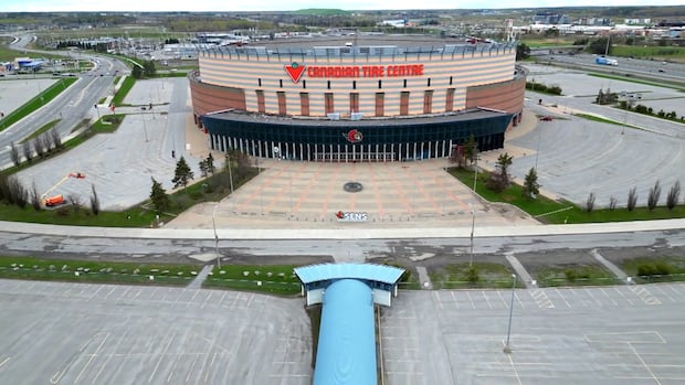 Ottawa Black Bears leaving the Canadian Tire Centre, ticket holders told