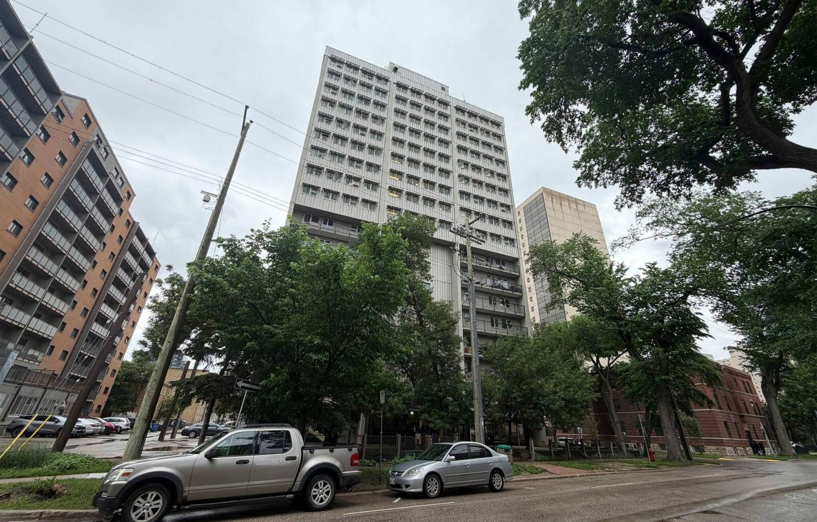 ‘Questionable activity’ at Manitoba Housing high-rise – Winnipeg Free Press