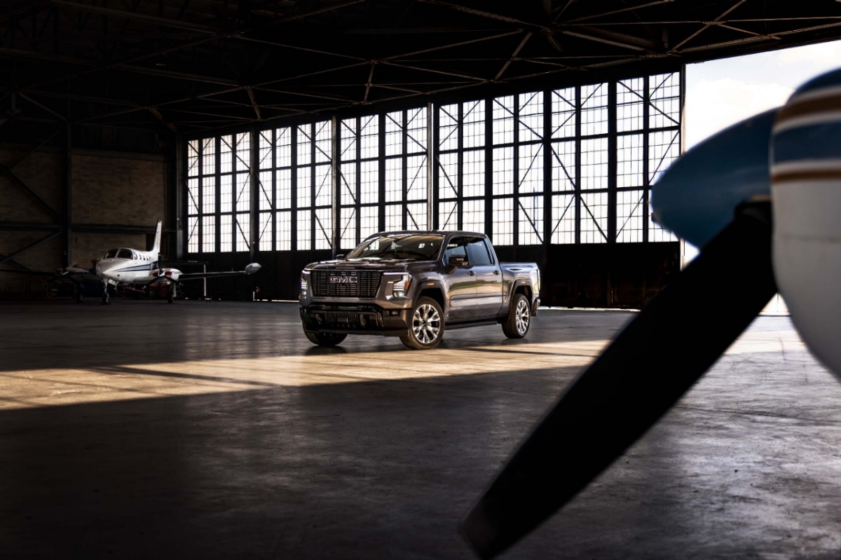 GMC introduces the most advanced, luxurious, and powerful Sierra 1500 Ever