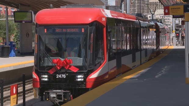 Full steam ahead for new CTrain light rail vehicles