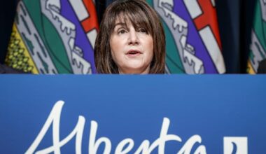 Alberta hits pause on contract overhaul for integrated fire and ambulance services