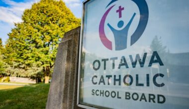 Ottawa Catholic School Board reverses decision to cut school bus attendants