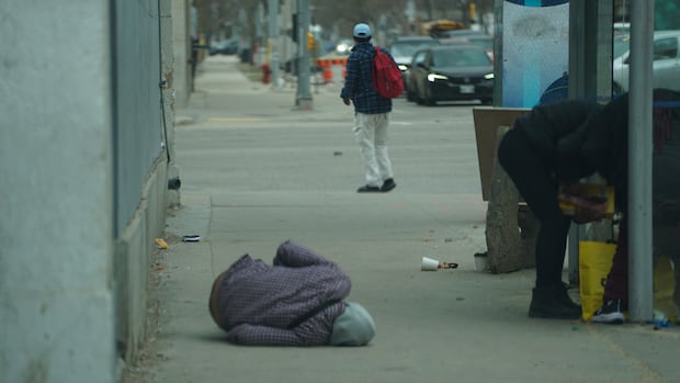 10-day crackdown targeting open drug use not about 'criminalizing addiction': Winnipeg police