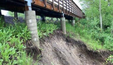 Heavy rain prompts some trail, sidewalk closures in Edmonton