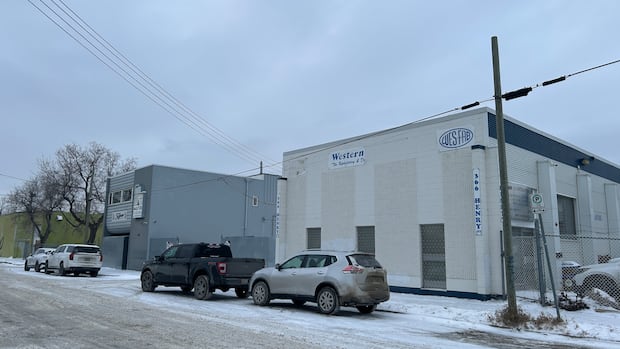 Winnipeg supervised drug consumption site opens for 1 day, won't reopen until July