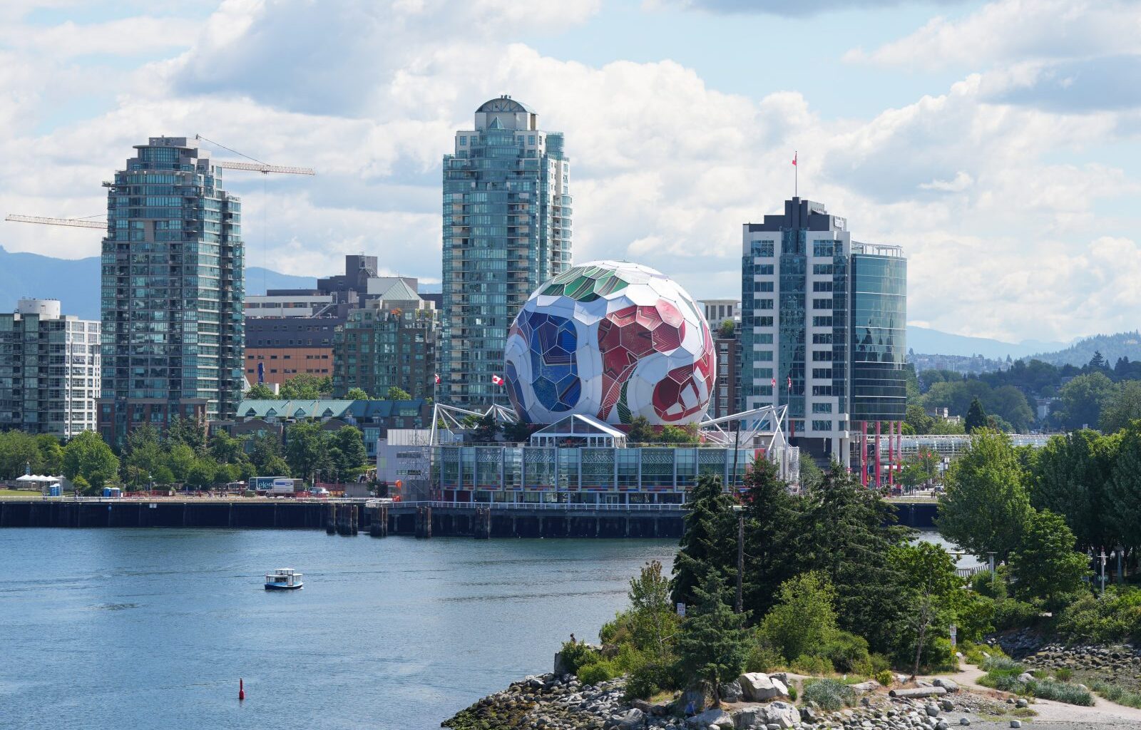 Vancouver turns its Science World museum into a giant 17-story soccer ball for the World Cup – Winnipeg Free Press