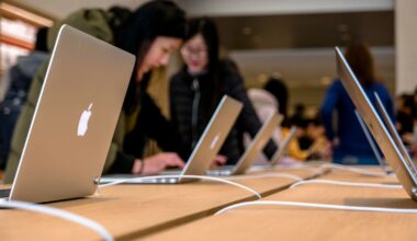 MacBook Retail Sales Challenged By Apple Silicon Legacy