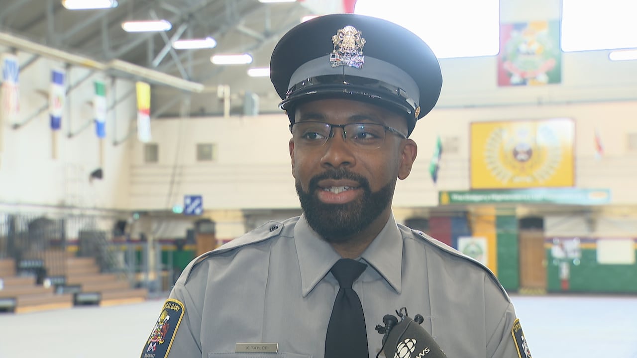 A man in an officer uniform.