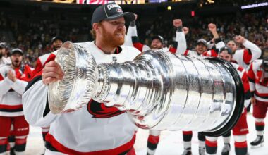 Oilers Predicted to Sign Two-Time All-Star Goalie to $7M Deal