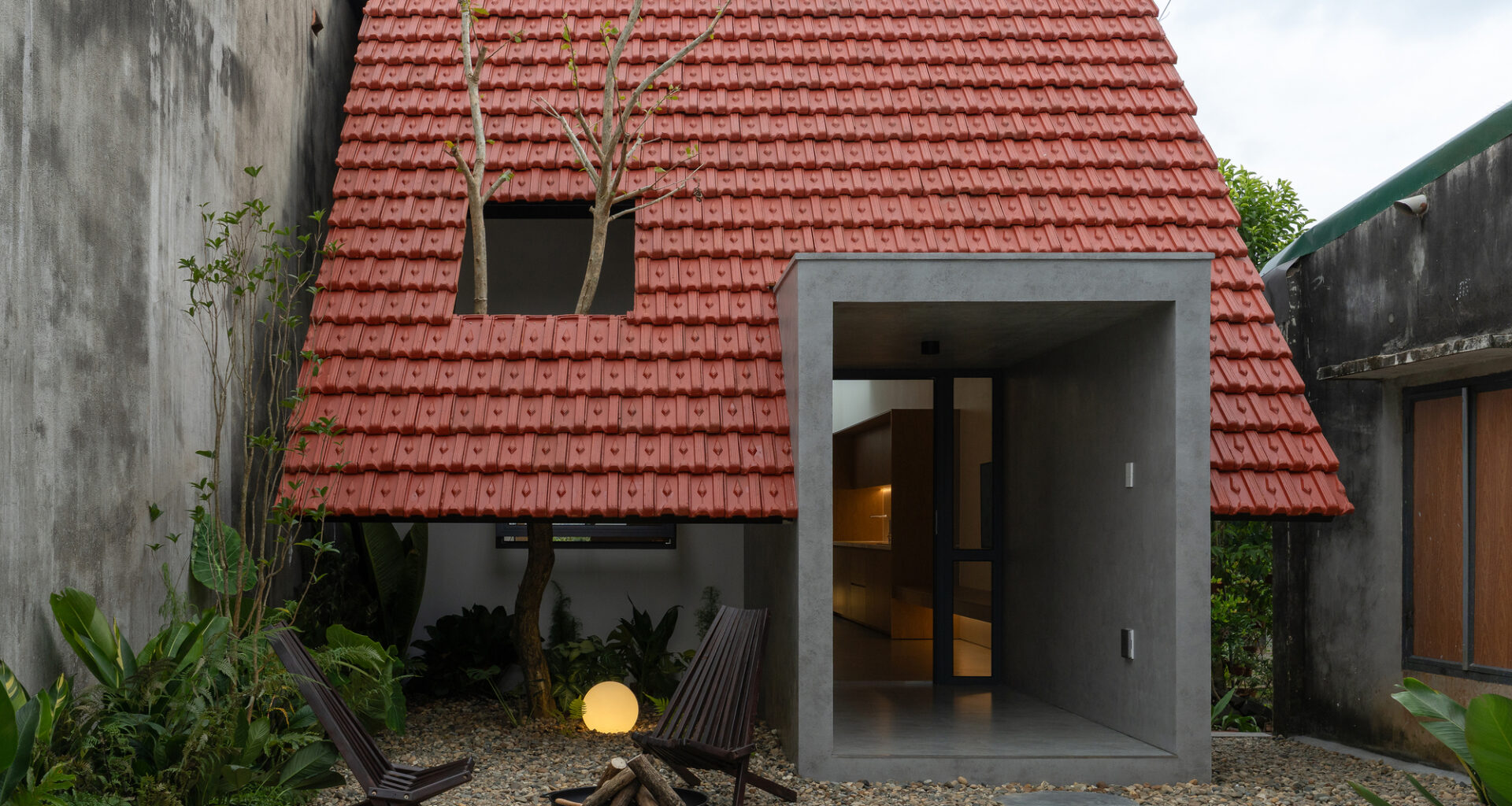 Nam Da House / 24Minimalist Architecture