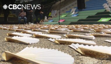 Dozens gather in Vancouver to remember those who died during 2021 heat dome