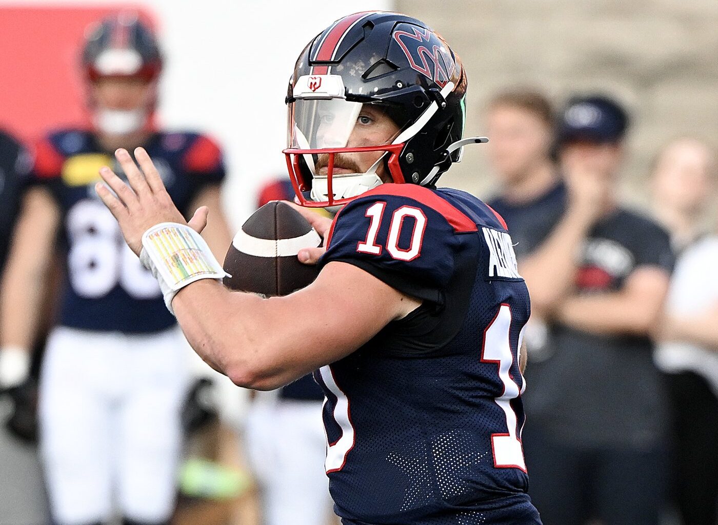 Alexander brutally honest as ‘awful’ Alouettes hold on for 37-35 win over Redblacks